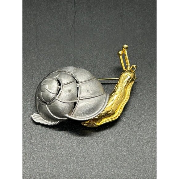 Snail Brooch Vintage Gold-tone Silver-tone Extended Pin Mechanical Connections - Picture 3 of 7